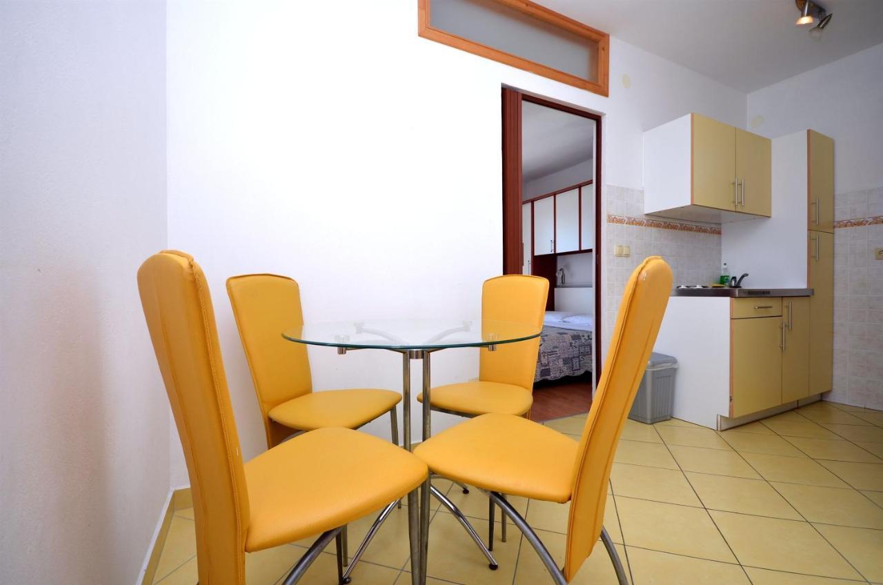 Apartments And Rooms Mare Vodice Exterior photo